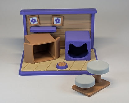 Tiny Habitat Cats Playset with moveable scratching post